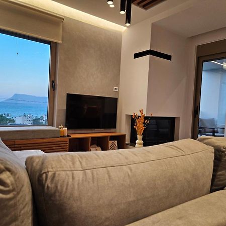 Calm & Dreamy Luxury Apts Pirgos  ภายนอก รูปภาพ