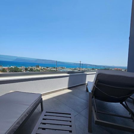 Calm & Dreamy Luxury Apts Pirgos  ภายนอก รูปภาพ