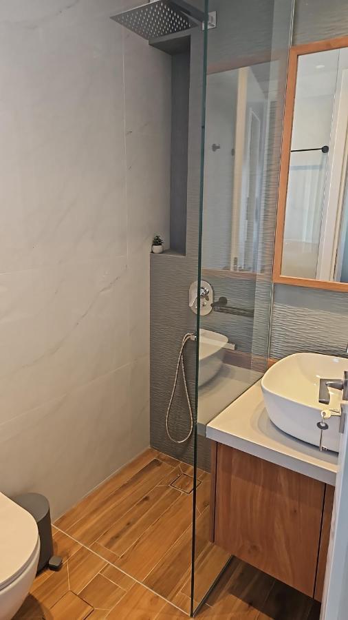 Calm & Dreamy Luxury Apts Pirgos  ภายนอก รูปภาพ
