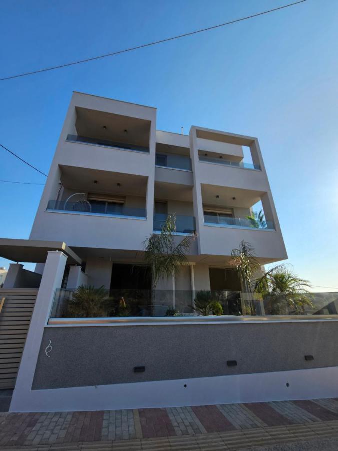 Calm & Dreamy Luxury Apts Pirgos  ภายนอก รูปภาพ