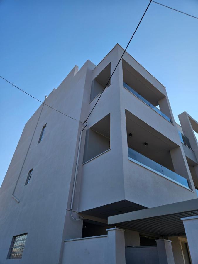 Calm & Dreamy Luxury Apts Pirgos  ภายนอก รูปภาพ