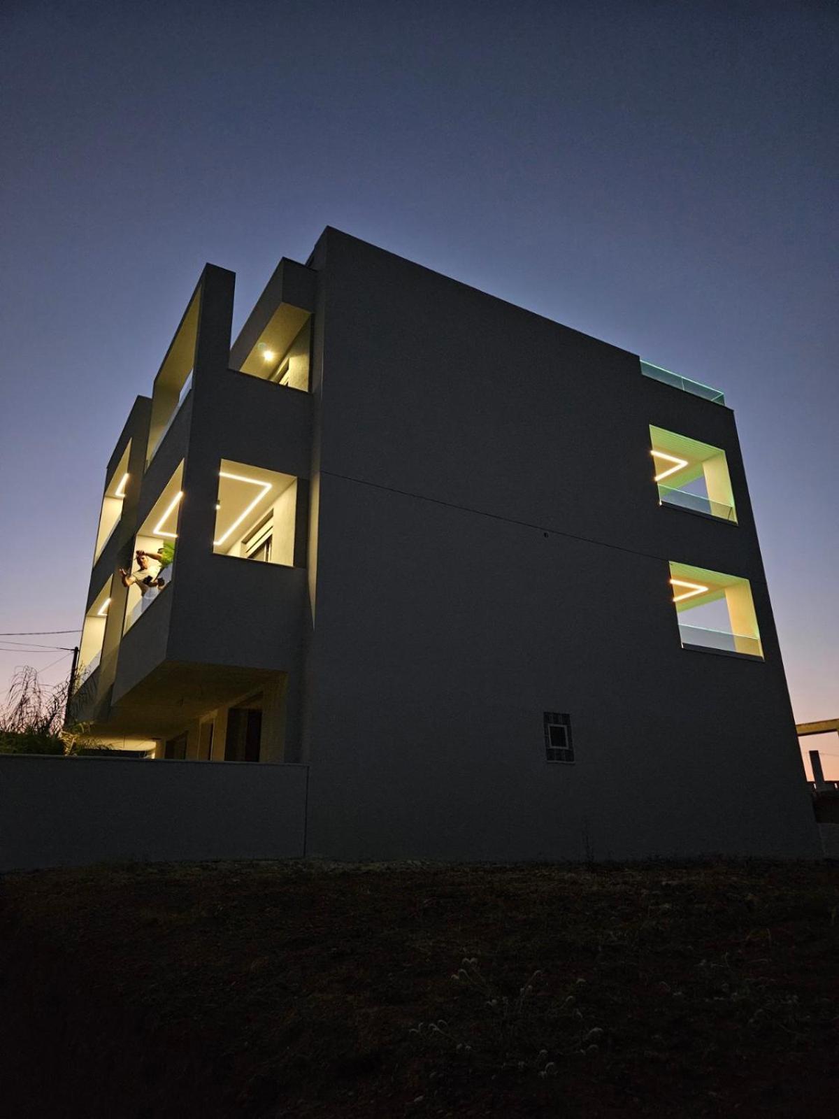 Calm & Dreamy Luxury Apts Pirgos  ภายนอก รูปภาพ